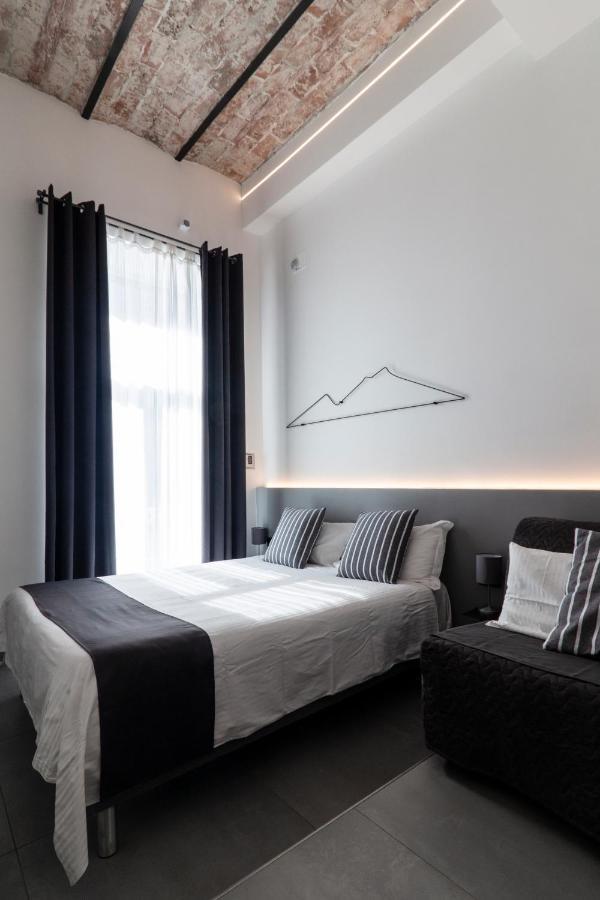 Vesucharme Suite Luxury Room Neapel Exteriör bild