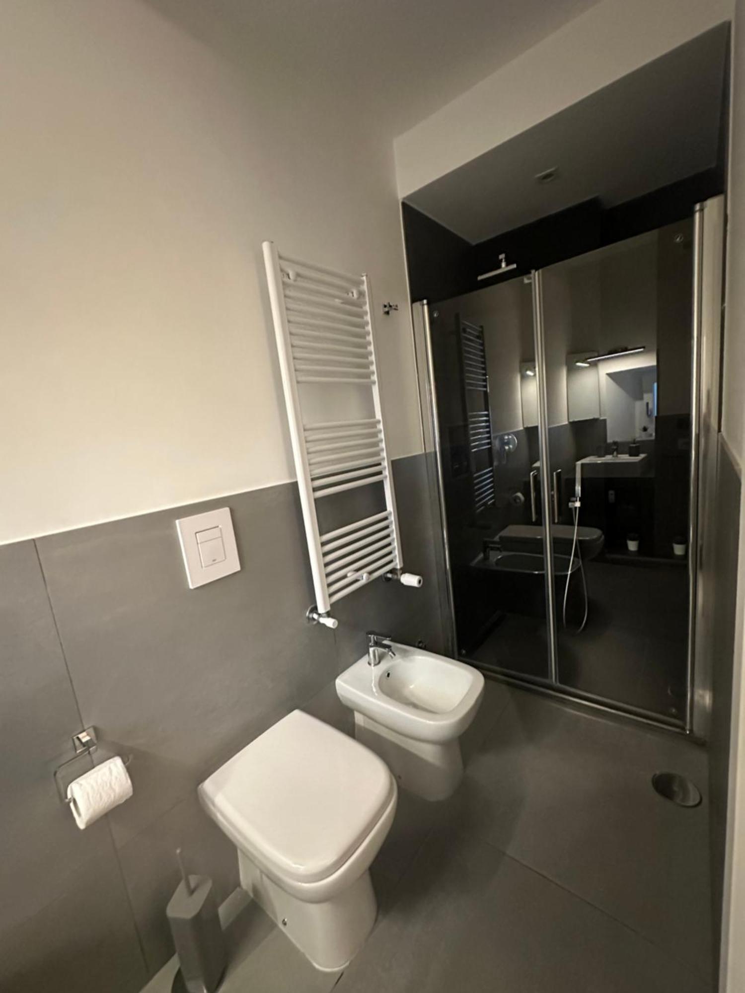 Vesucharme Suite Luxury Room Neapel Exteriör bild